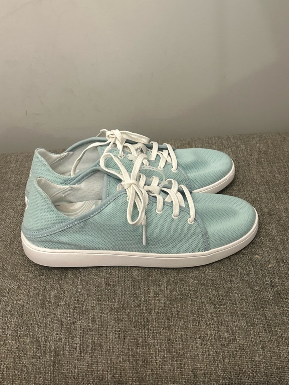 OluKai Pehuea Lī women's sneaker Lightweight Teal Blue size 9.5